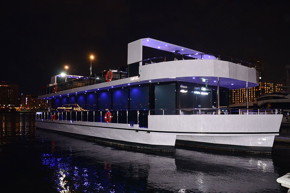 Creek Luxury Yacht