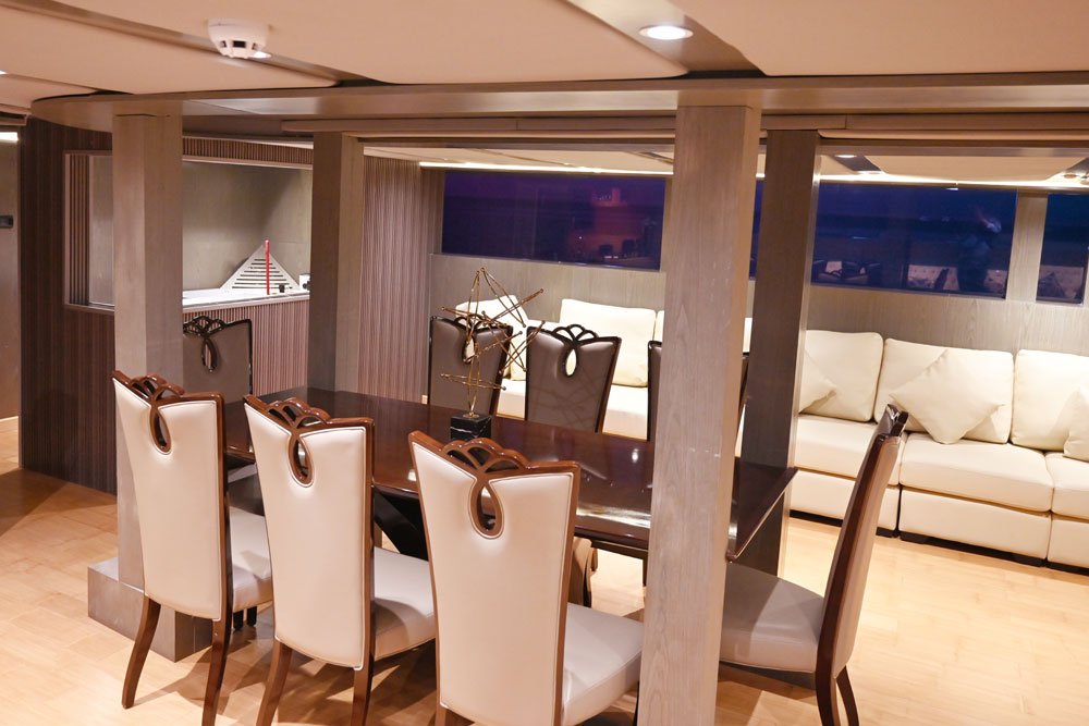 143ft Yacht Rental Dubai