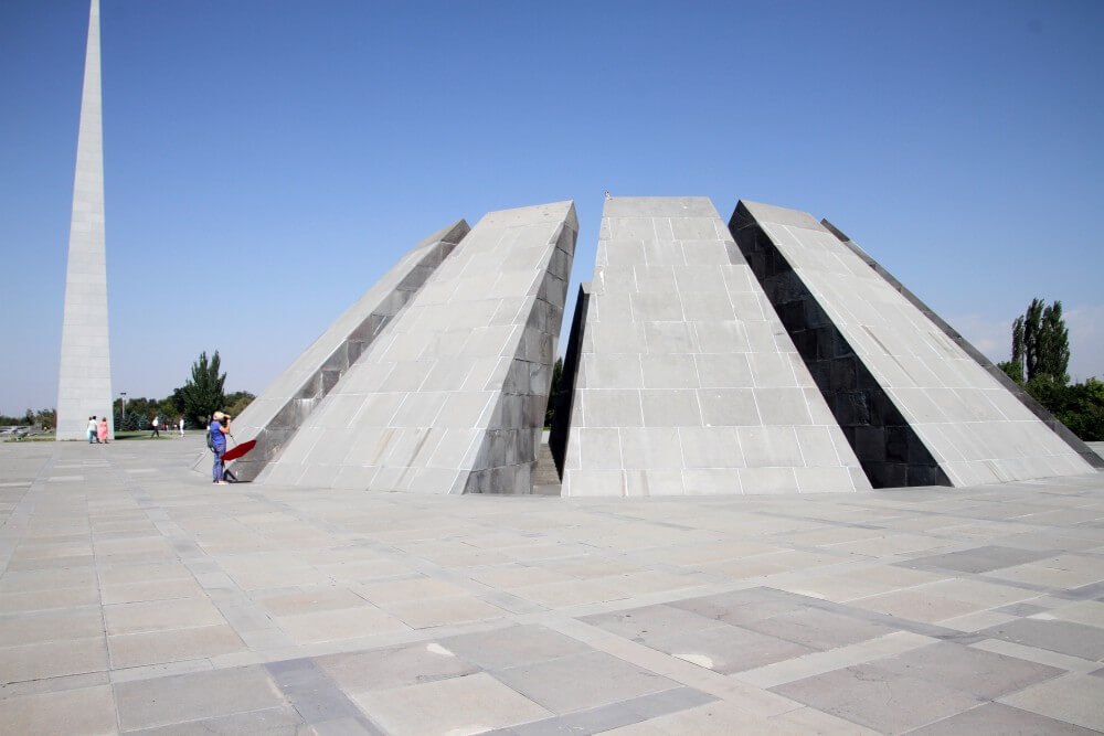 Tsitsernakaberd memorial complex
