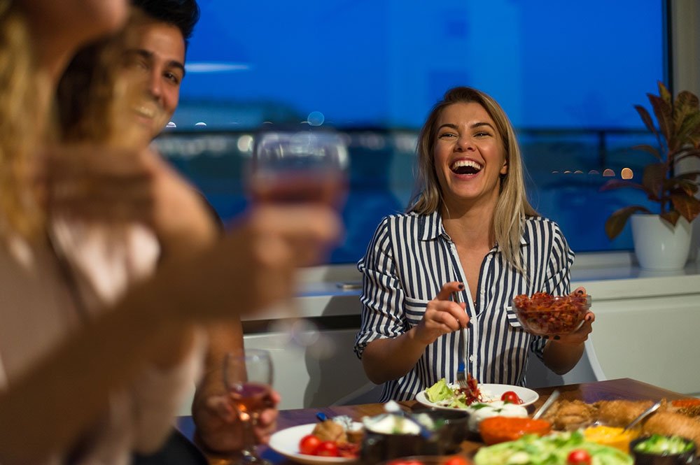 Yacht tour dubai with bbq